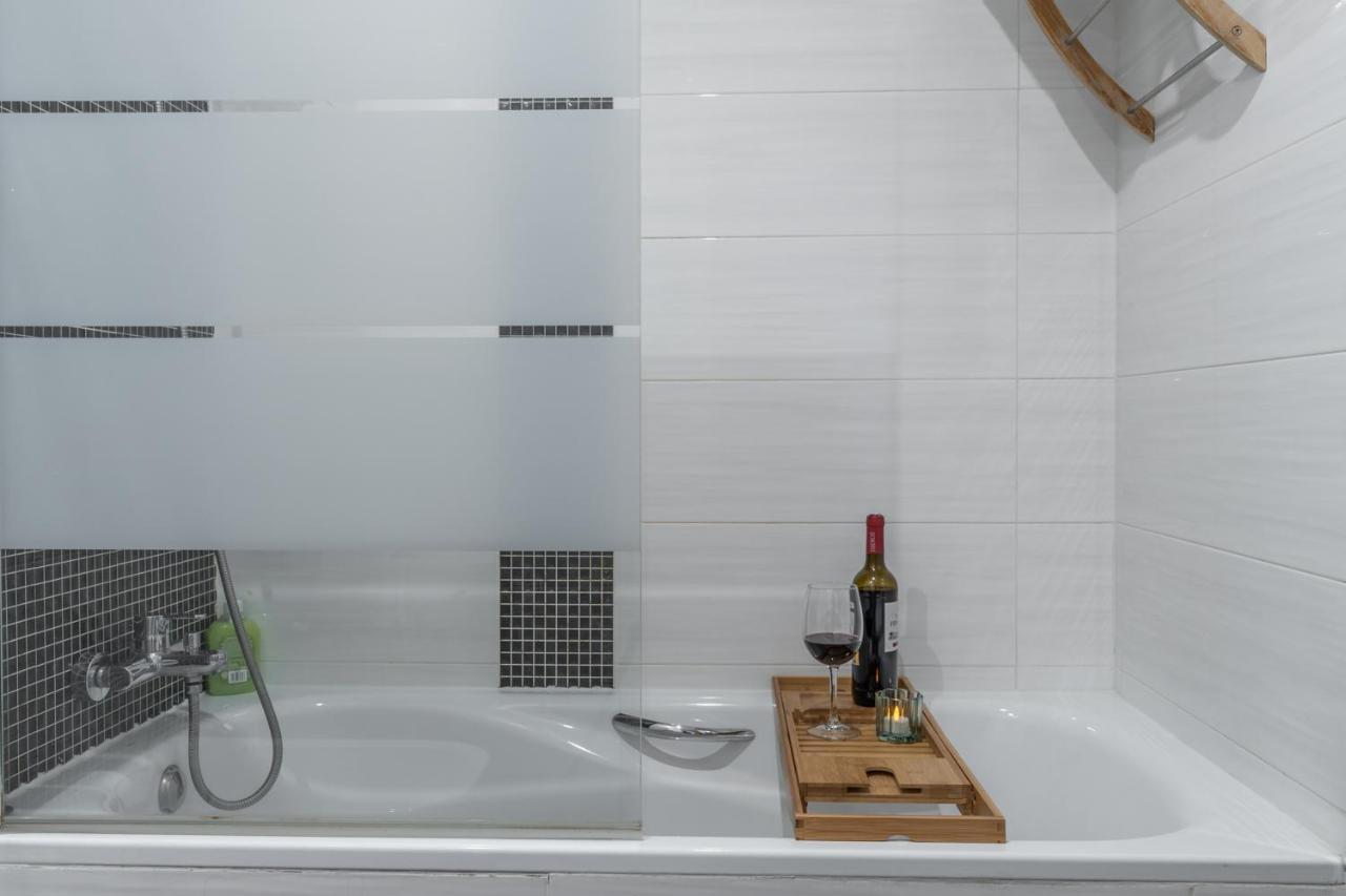 Tuguest Postigo I Catedral Apartment - Free Parking Granada Exteriör bild
