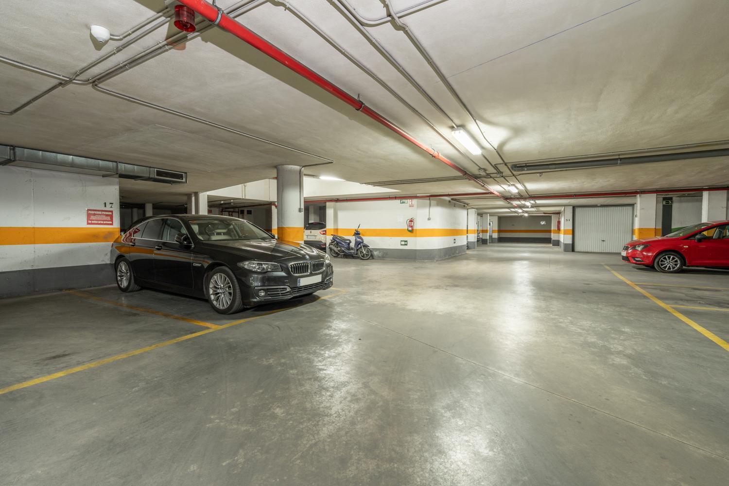 Tuguest Postigo I Catedral Apartment - Free Parking Granada Exteriör bild