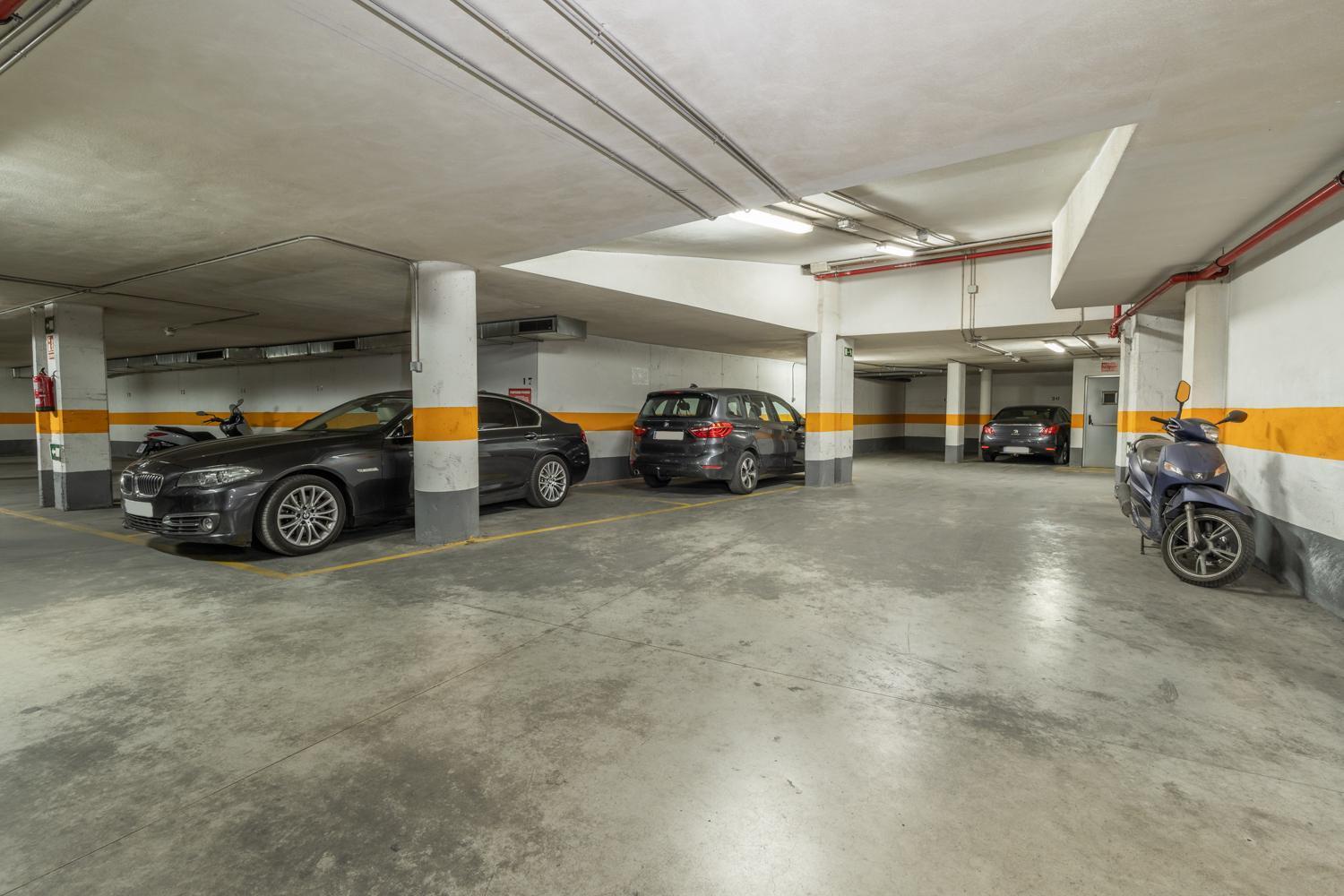 Tuguest Postigo I Catedral Apartment - Free Parking Granada Exteriör bild